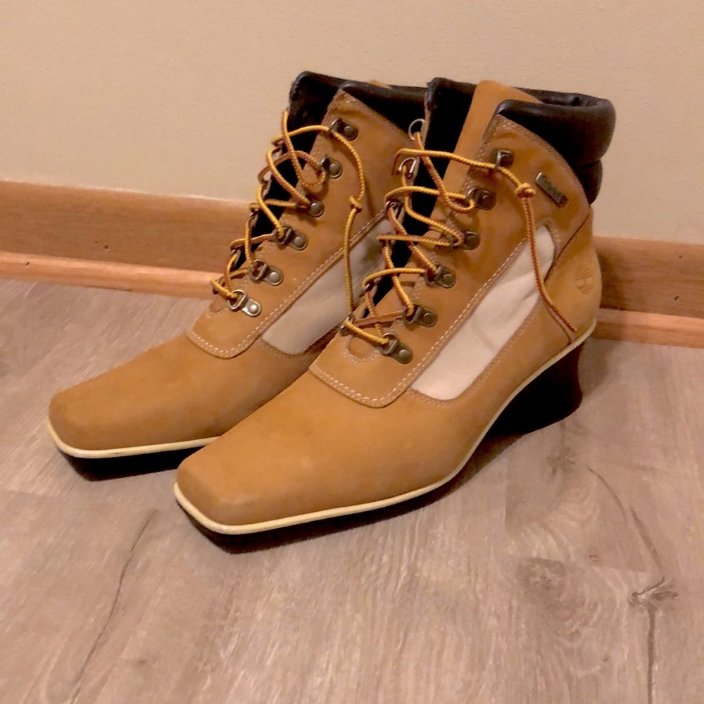 Timberland Leather Square Toe Boots - Picture 2 of 11